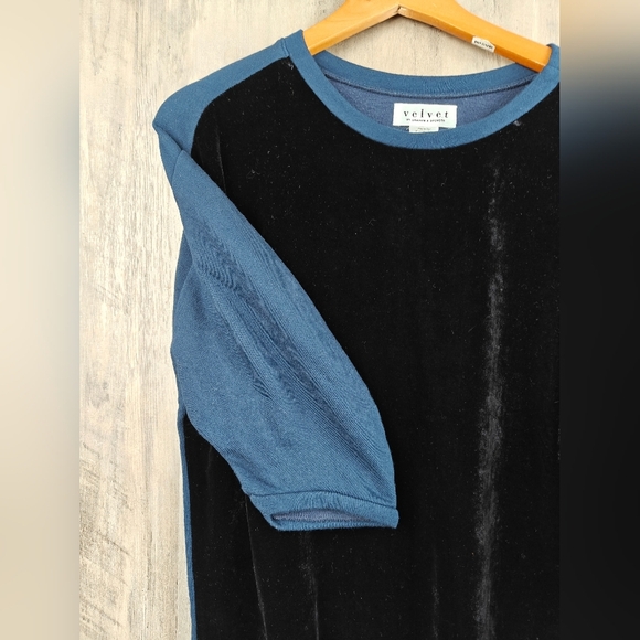 Velvet by Graham & Spencer Berta Velvet Fleece Puff Sleeve Top Size XS - Picture 7 of 9